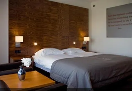Der Valk Hotel 4*