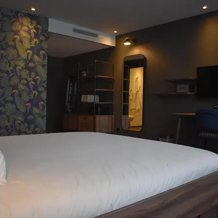 Der Valk Hotel 4*