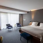 Der Valk Hotel 4*
