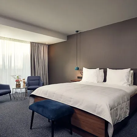 Der Valk Hotel 4*