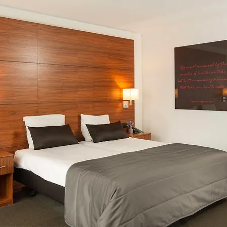 Der Valk Hotel 4*