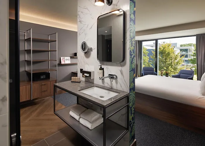 Hotel Der Valk 4*